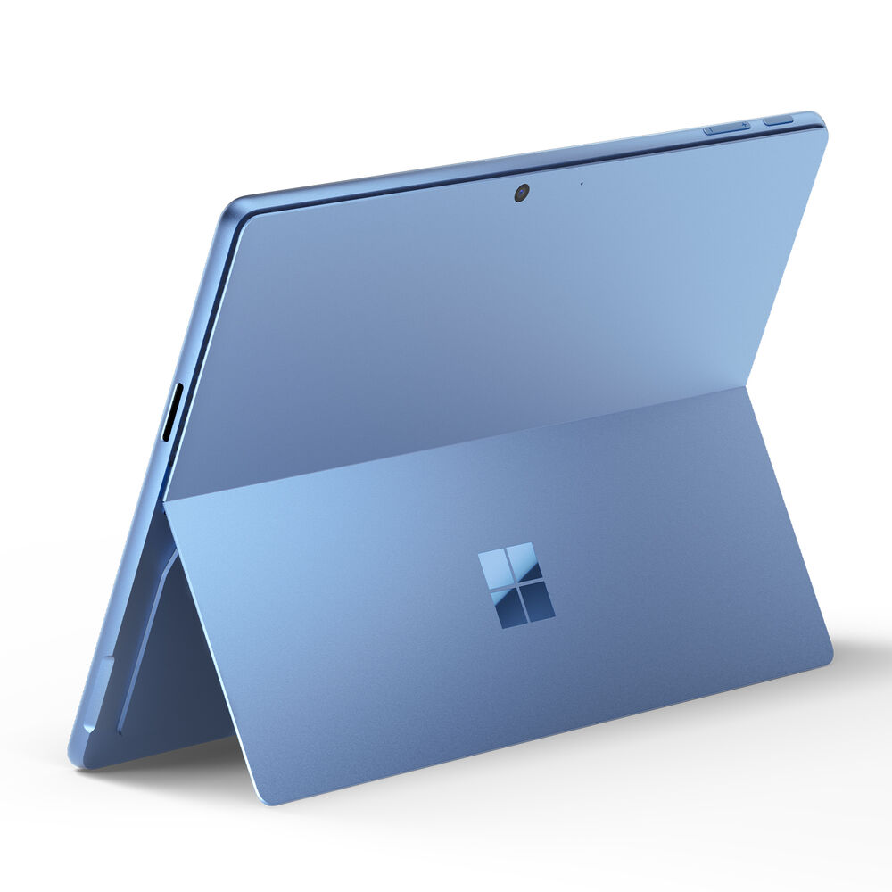 Surface Pro Copilot+ PC, image number 2