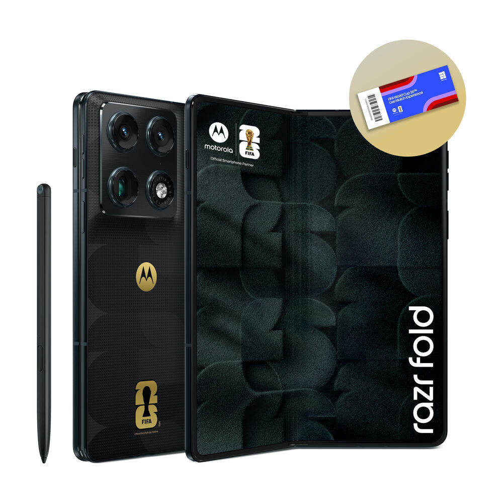 Razr Fold FIFA Edition, image number 1
