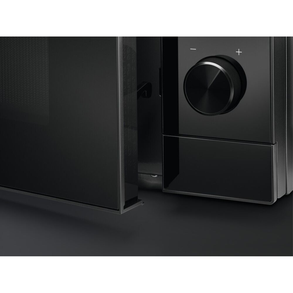 EMZ729EMK, image number 2
