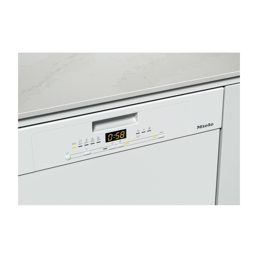 G 5611 SCU BRWS, image number 1