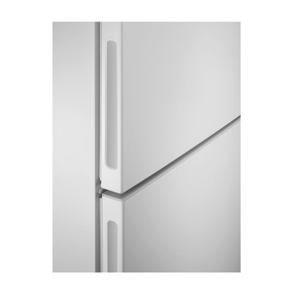 LTB1AE24W0, image number 2