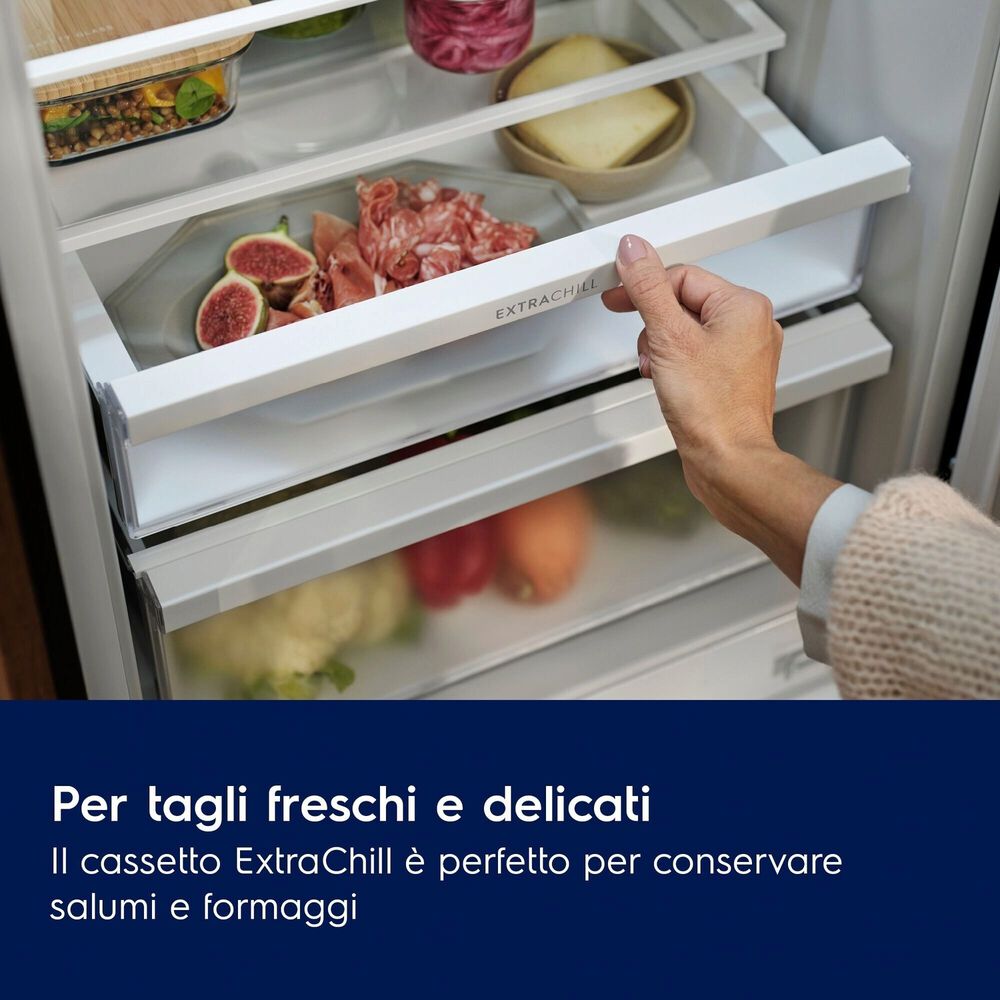 FRIGORIFERO DA INCASSO LNT6MD18S3, Capacit&agrave; netta totale 248 l, Rumorosit&agrave;: 34 dB(A), 4 ripiani, Dimensioni: L 54,6 cm A 177,2 cm P 54,9 cm, Bianco, Classe D - PRMG GRADING ROCN - 15%, image number 9
