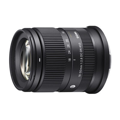 OBIETTIVO SIGMA 18-50/2.8 (C) DC DN Zoom da viaggio, compatibilit&agrave; E-Mount - PRMG GRADING OOBN - 10%