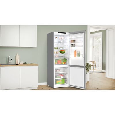 FRIGORIFERO COMBINATO KGN492IAF, Capacit&agrave; netta totale 440 l, Rumorosit&agrave;: 29 dB(A), 5 ripiani, Dimensioni: L 70 cm A 203 cm P 66,7 cm, Acciaio Antimpronta, Classe A - PRMG GRADING ROCN - 15%