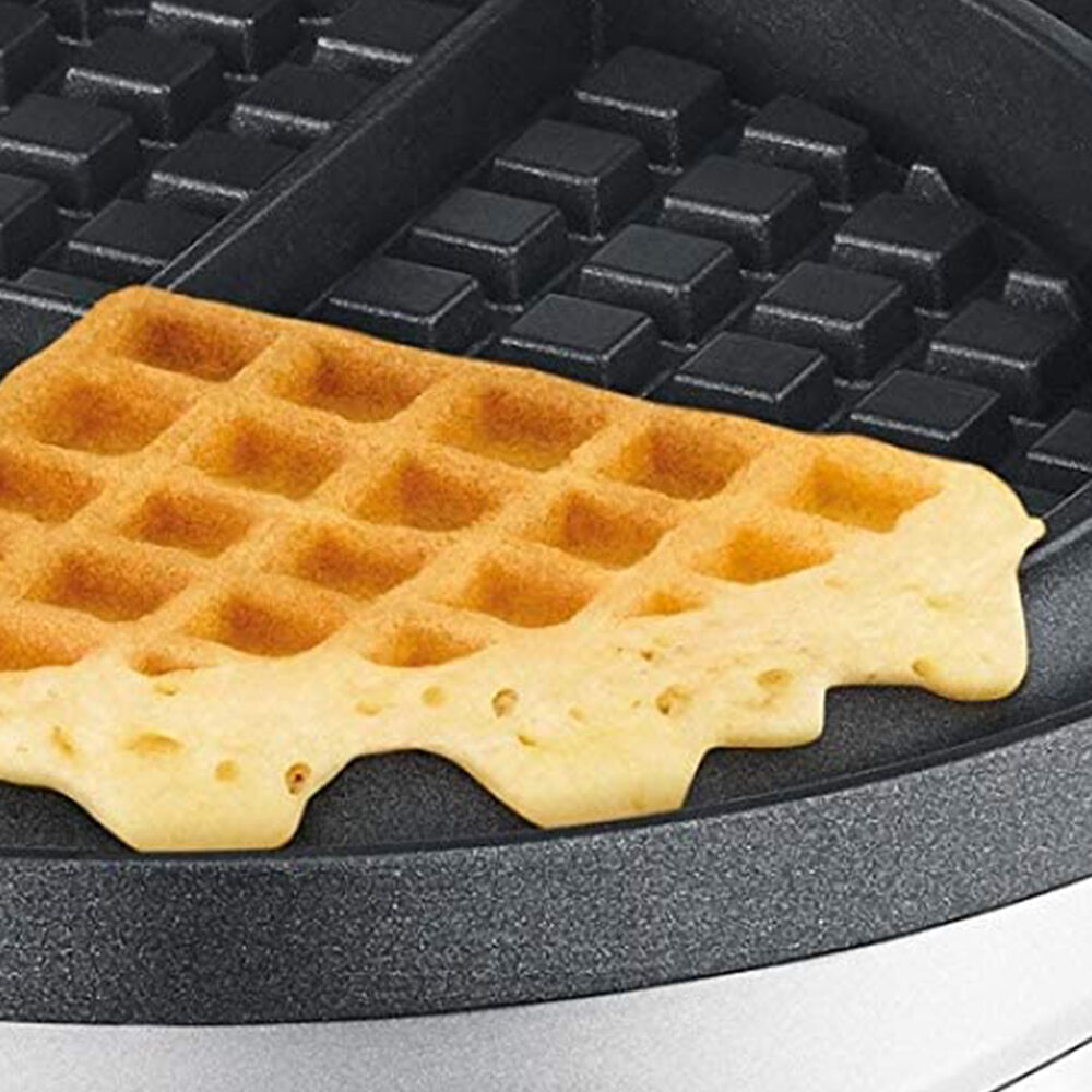 THE NO-MESS WAFFLE, image number 4