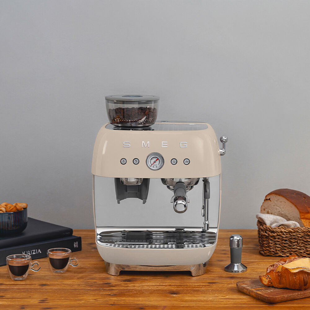 MACCHINA CAFF&Eacute; EGF03CREU, Compatibile con Grani e macinato, Pressione pompa 15 bar, Potenza 1650 W, Serbatoio acqua 2,4 l, crema - PRMG GRADING ROCN - 15%, image number 5