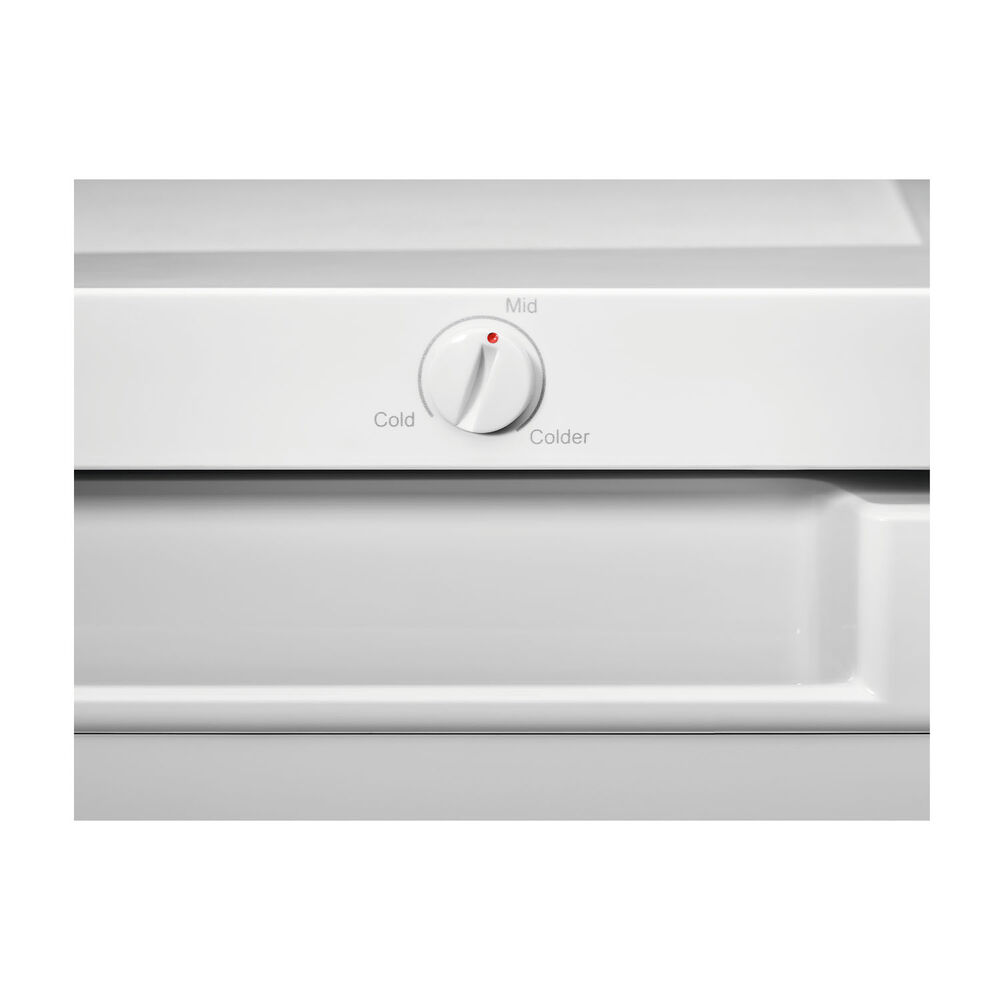 LYB1AE8W0, image number 2