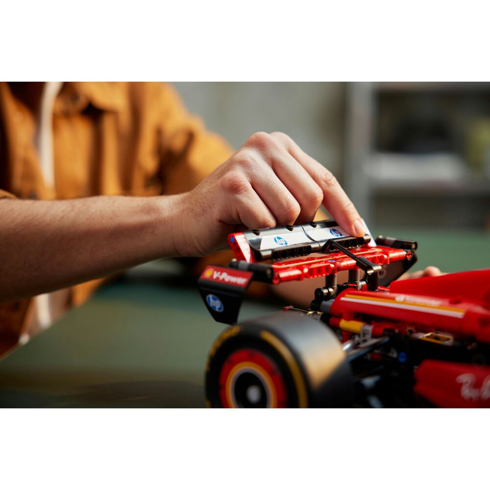 Monoposto F1Ferrari SF-24, image number 16